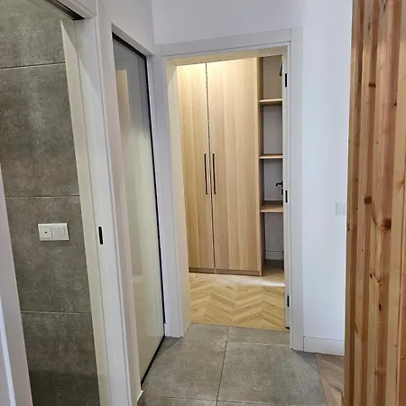 Center Terrace Apartment